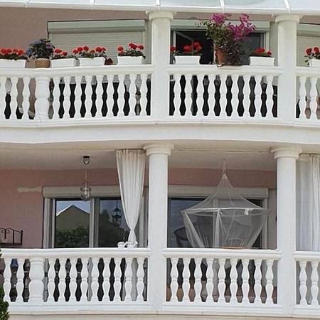 Sunny House Apartman Szeged Ngoại thất bức ảnh