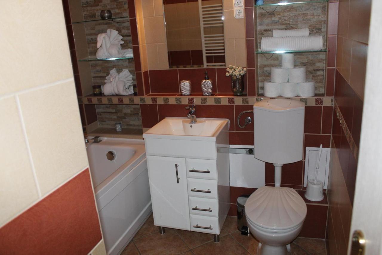 Sunny House Apartman Szeged Ngoại thất bức ảnh