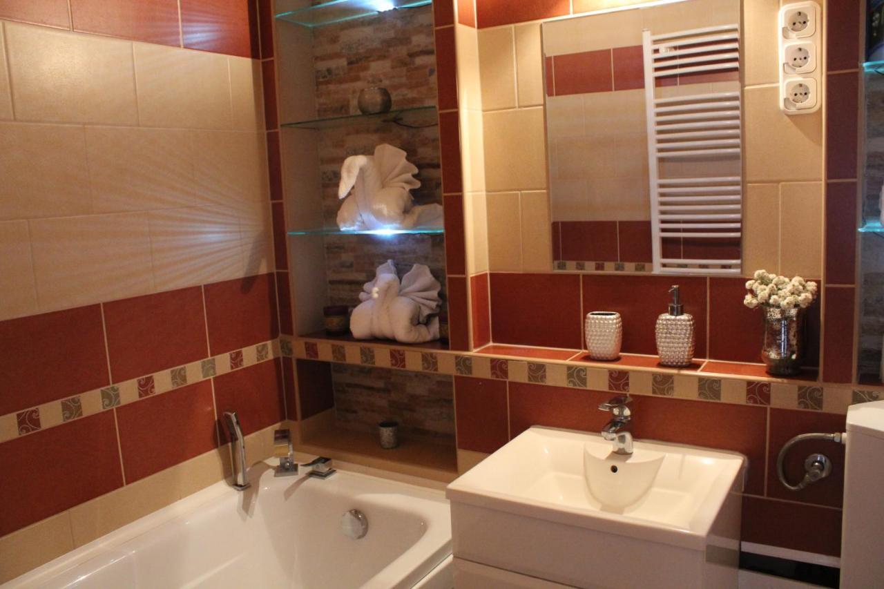 Sunny House Apartman Szeged Ngoại thất bức ảnh