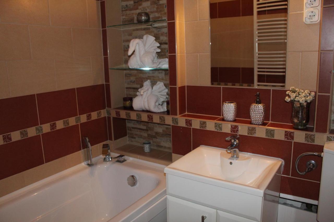 Sunny House Apartman Szeged Ngoại thất bức ảnh