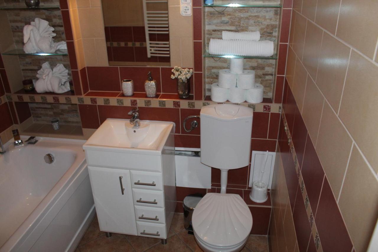 Sunny House Apartman Szeged Ngoại thất bức ảnh