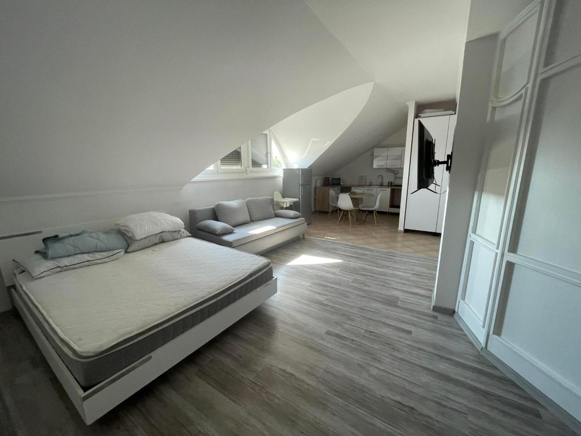 Sunny House Apartman Szeged Ngoại thất bức ảnh